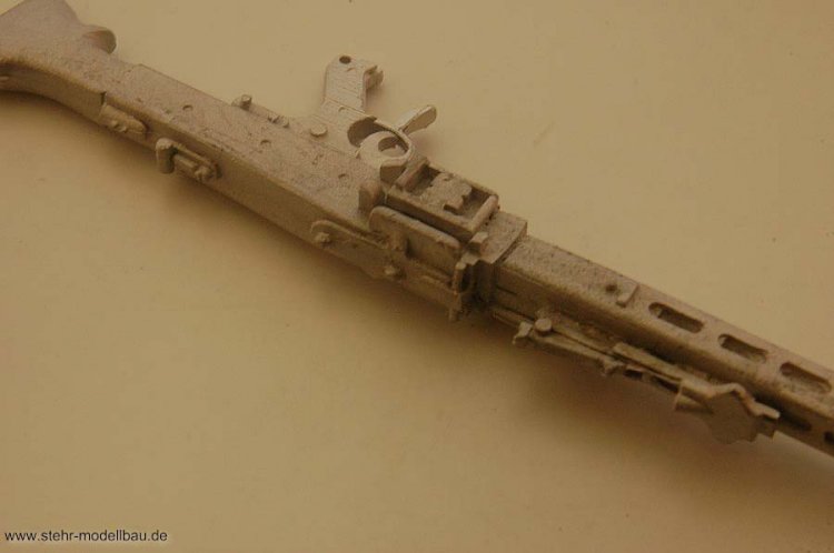 Maschinengewehr MG 42 - zum Schließen ins Bild klicken