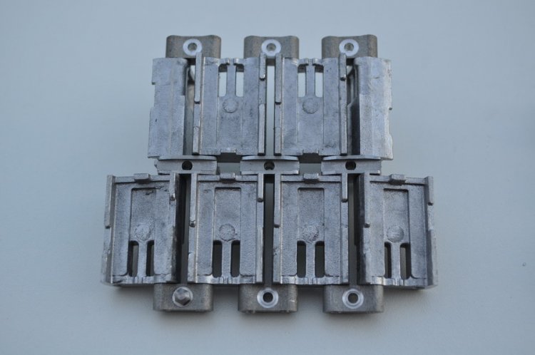 Kettensatz 81099910 - zum Schließen ins Bild klicken